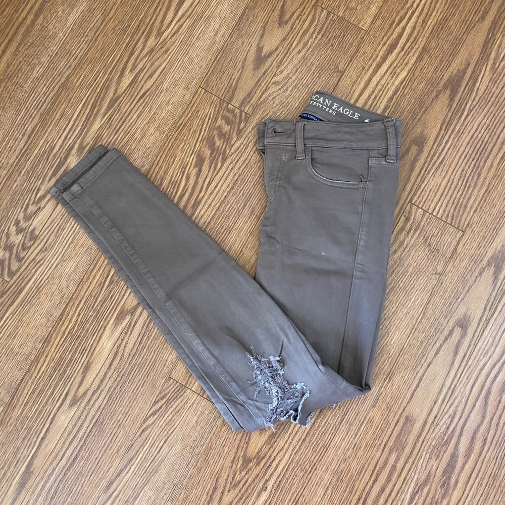 AE Super Stretch Ripped Jeggings